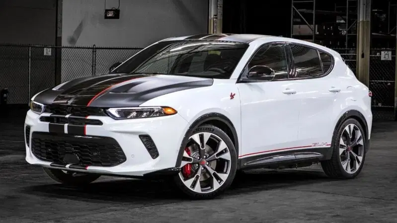 Dodge Hornet GLH (va come l'inferno): va in produzione la gemella della Alfa Romeo Tonale 