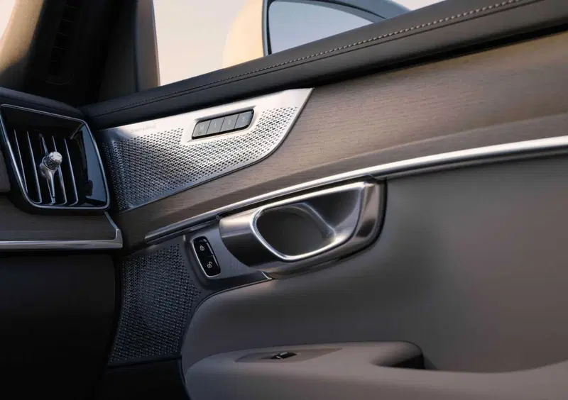 Volvo XC90 (17)