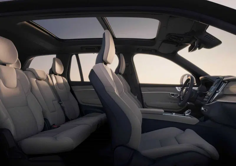 Volvo XC90 (10)