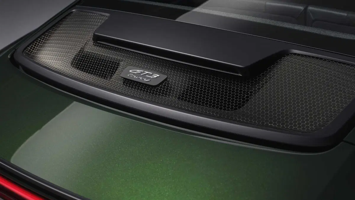Porsche 911 GT3 Touring Package 2025: la 992.2 perfetta [VIDEO] (2)