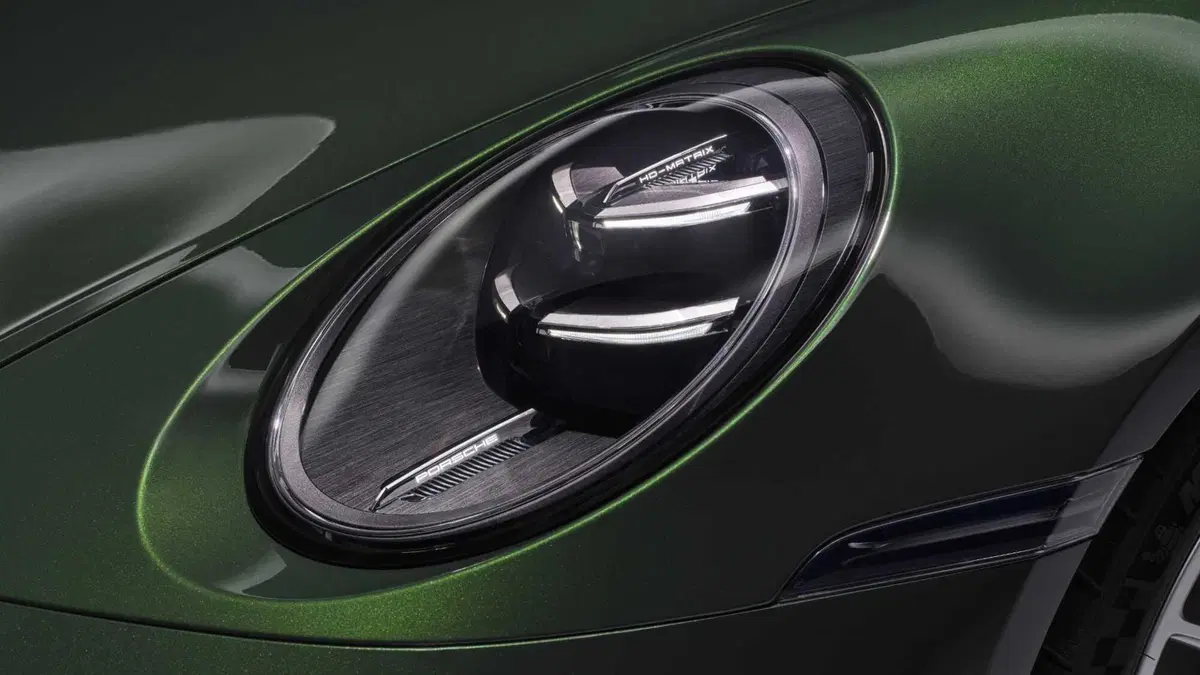 Porsche 911 GT3 Touring Package 2025: la 992.2 perfetta [VIDEO] (6)