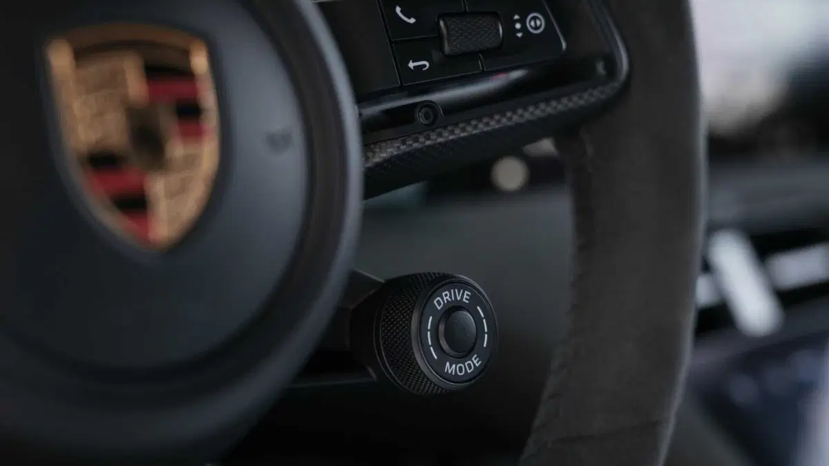 Porsche Taycan Turbo GT (18)