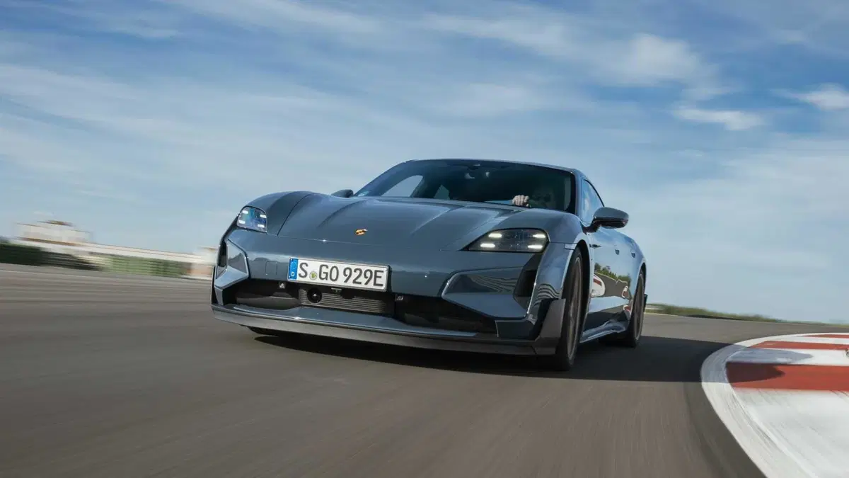 Porsche Taycan Turbo GT (7)