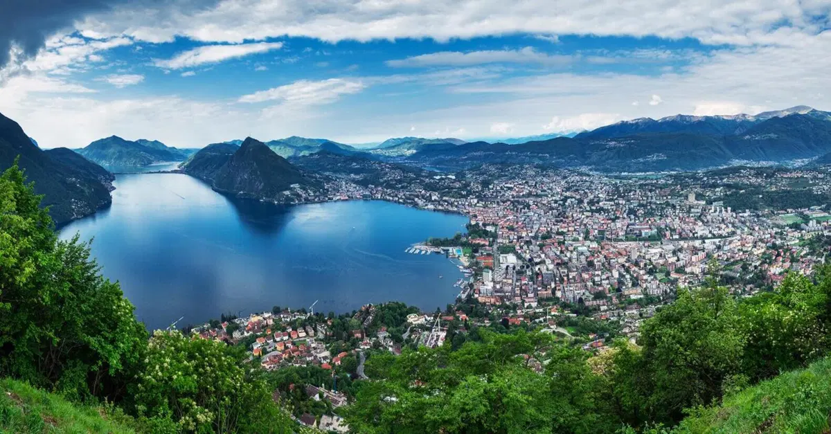 La Svizzera rallenta: limite a 20 km/h, e potrebbe arrivare il ticket d'ingresso a Lugano