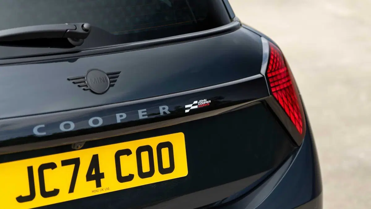 MINI Mini 3p 2.0 John Cooper Works JCW auto (12)