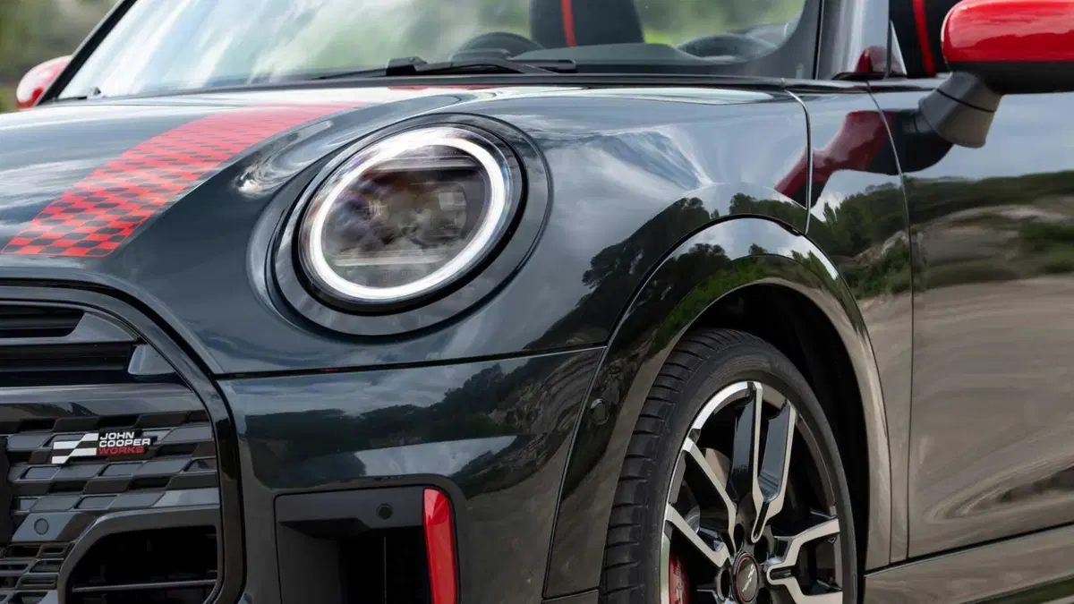 MINI Mini Cabrio 2.0 John Cooper Works JCW auto (14)
