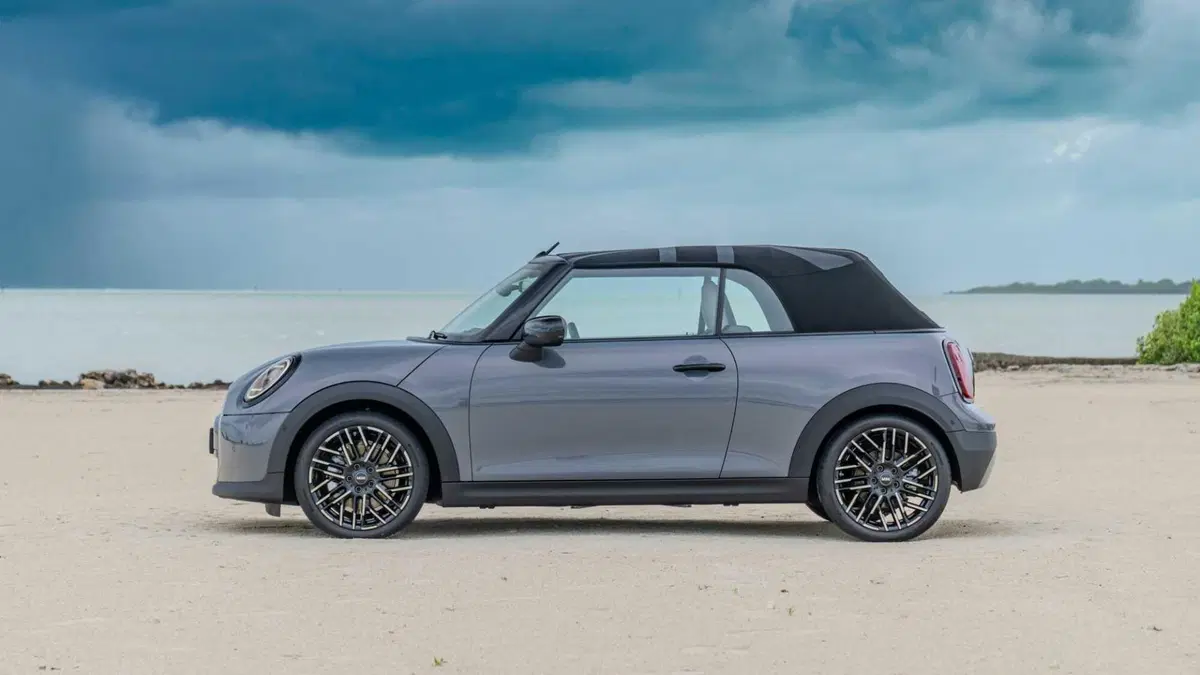 MINI Mini Cabrio 2.0 John Cooper Works JCW auto (30)