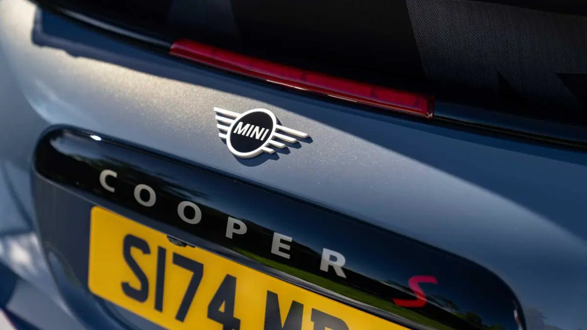 MINI Mini Cabrio 2.0 John Cooper Works JCW auto (45)