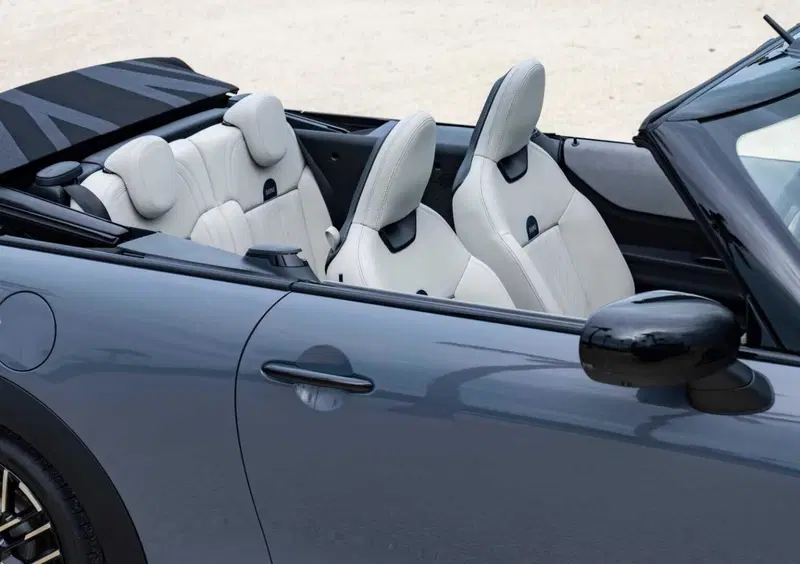 MINI Mini Cabrio (2023-->>) (15)