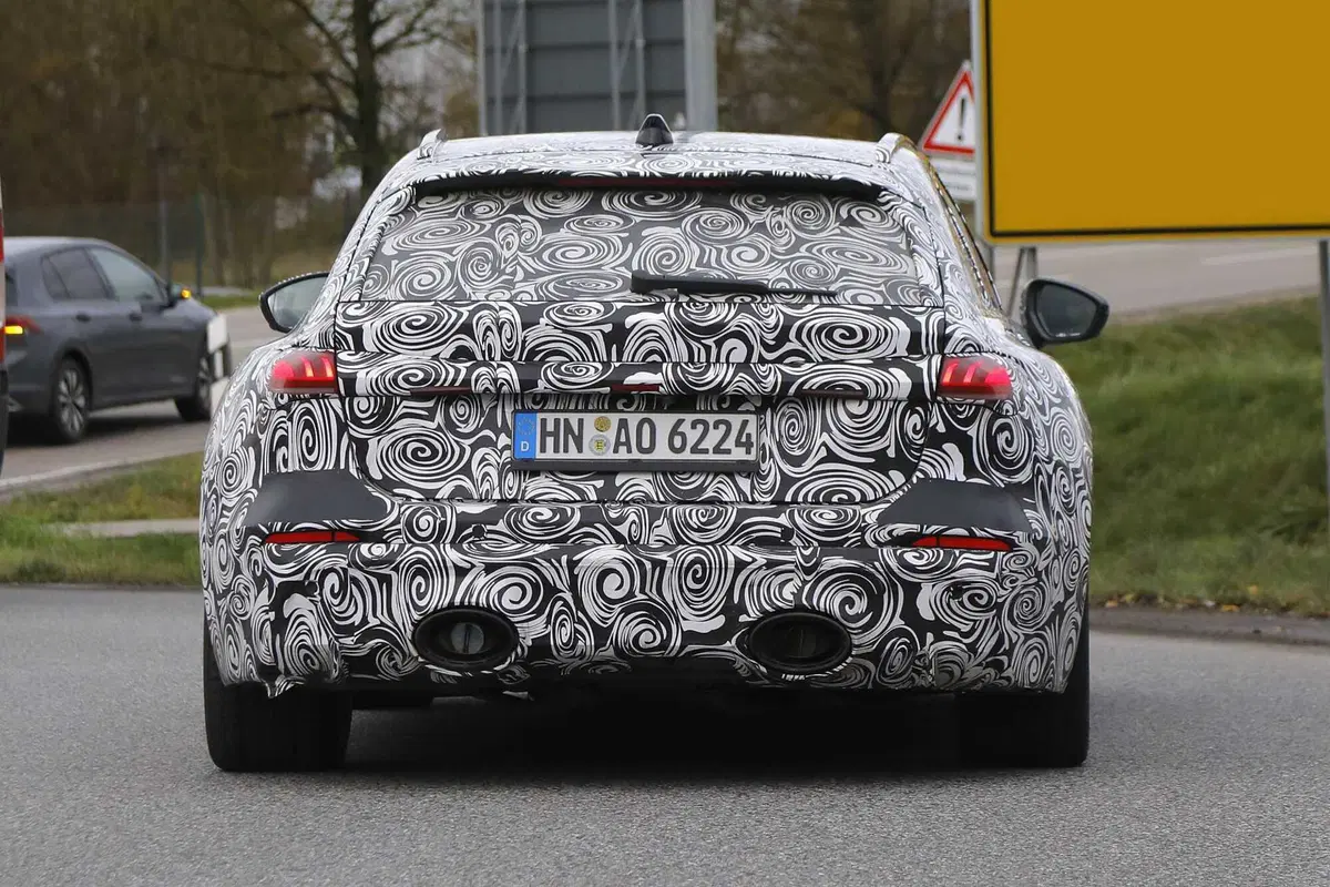 Audi RS5 2026: sarà la più aggressiva, avvistato il prototipo [Foto Spia] (10)
