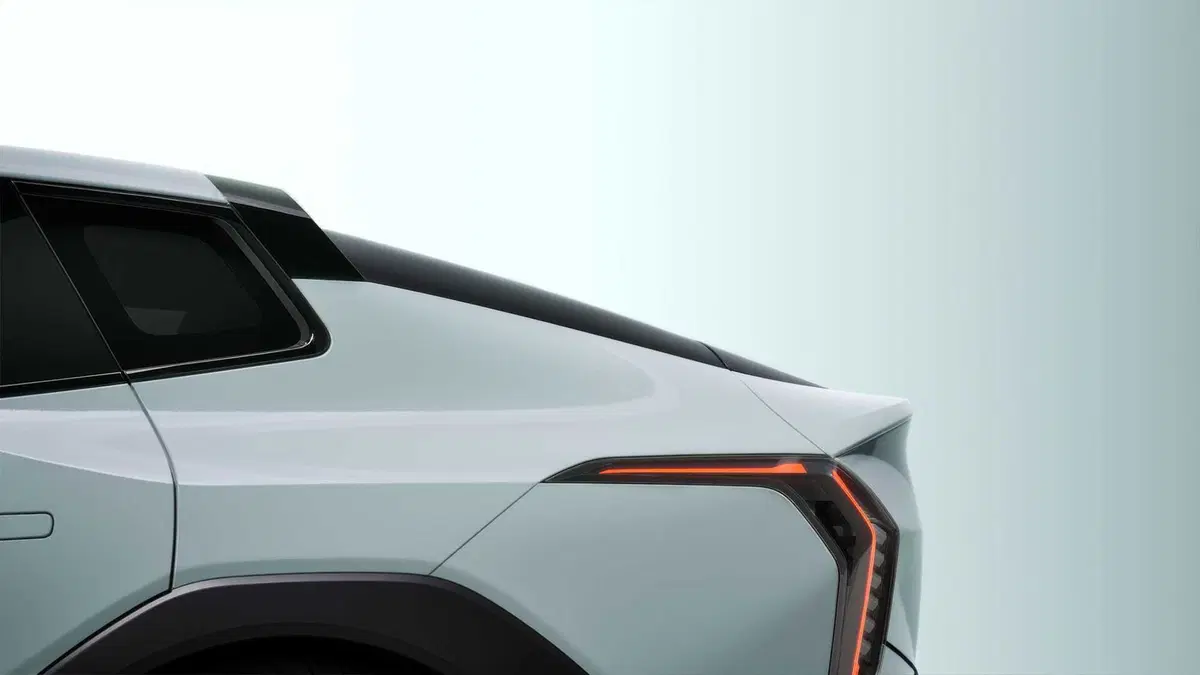 Arriva l'auto elettrica economica di KIA, ma oltre all'EV2 ci sono altre due novità
