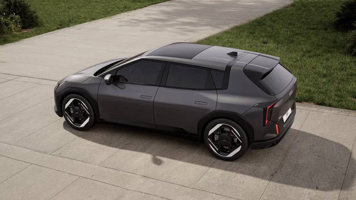 Kia EV4, lo stile comanda sugli esterni. Manca solo la 'piccola' EV2 (4)