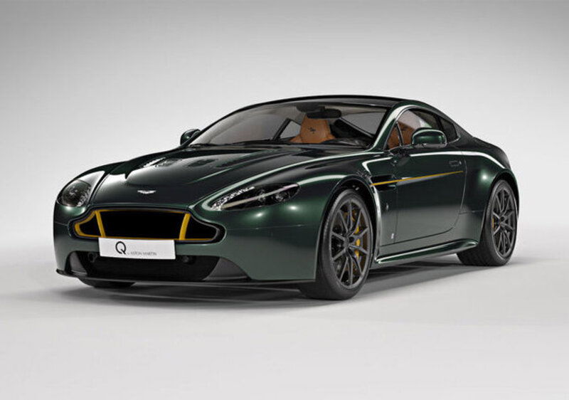 Aston Martin V12 Vantage S Spitfire 80, stile militare