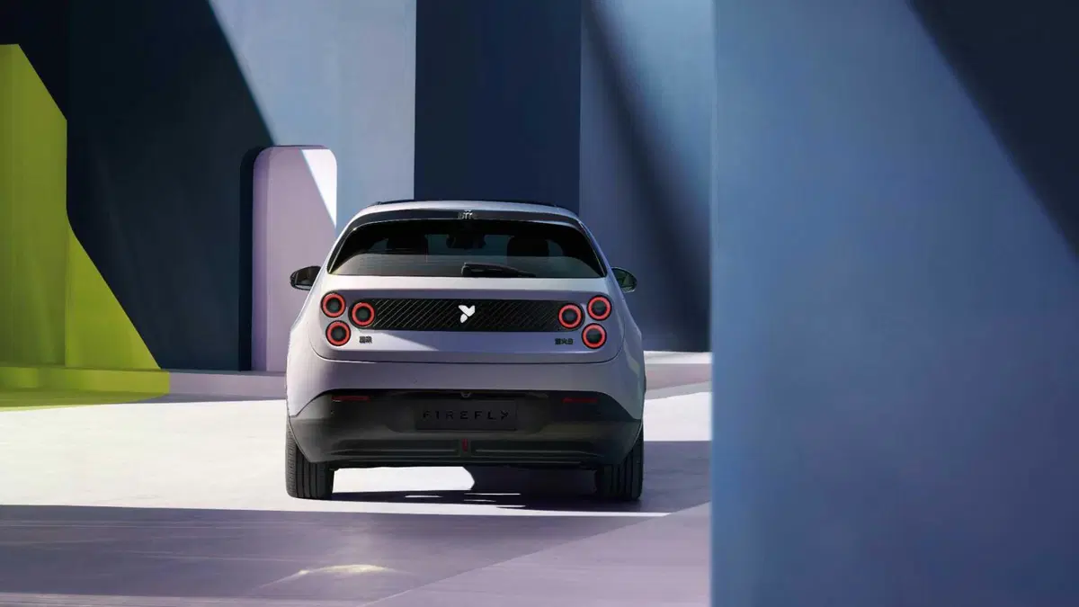 Firefly: non è una Fiat ma una elettrica da 10 kWh/100 km (7)