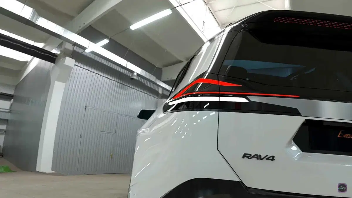 Toyota RAV4 2026, nuovo look, lancia una sfida alle altre Suv [VIDEO] (2)