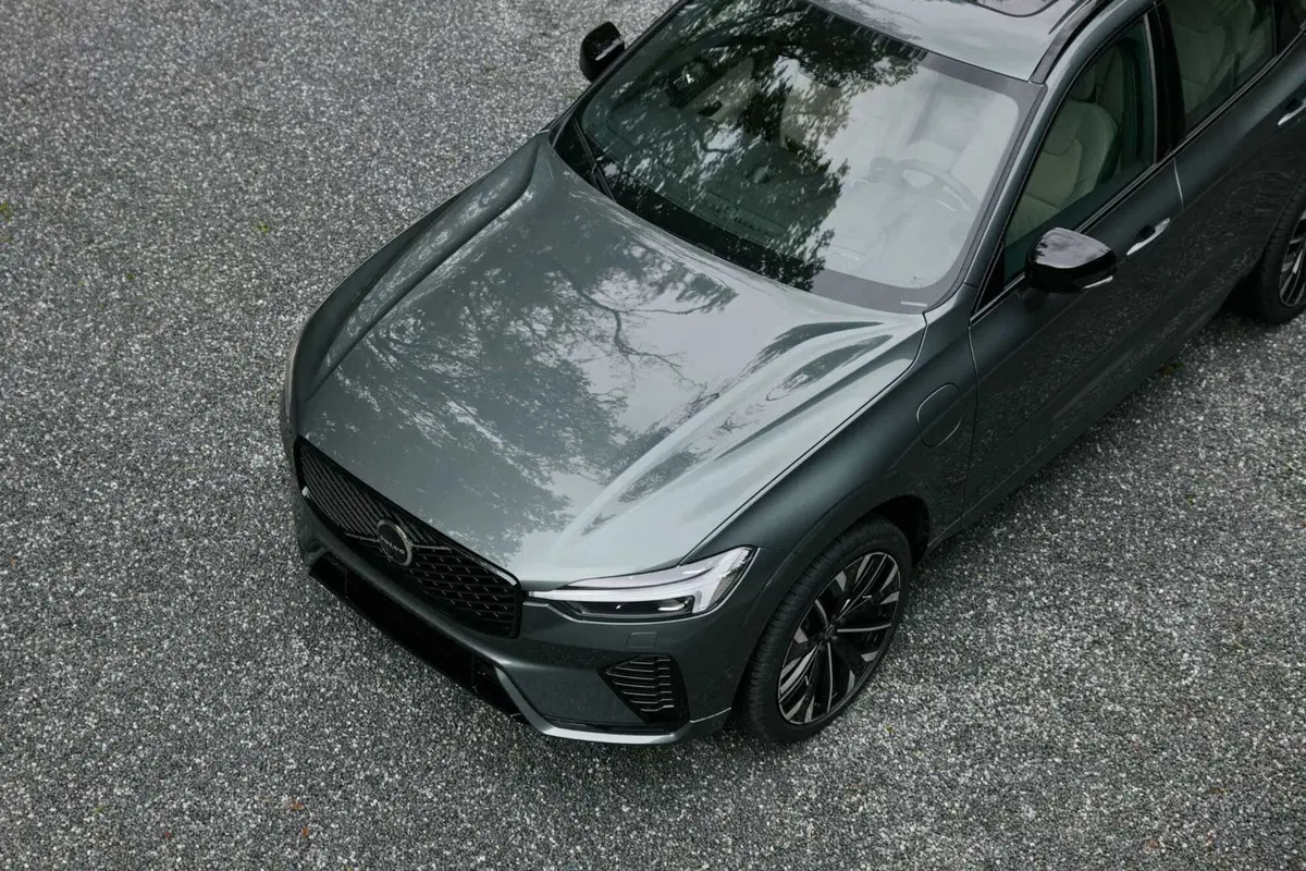 Volvo XC60 Model Year 2026: tecnologia, design e comfort ai massimi livelli (4)