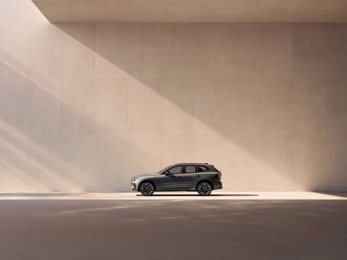Volvo XC60 Model Year 2026: tecnologia, design e comfort ai massimi livelli (8)