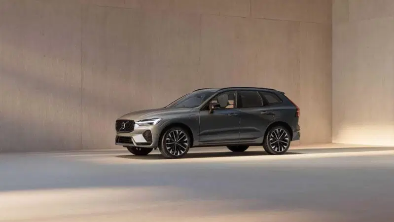 Volvo XC60 Model Year 2026: tecnologia, design e comfort ai massimi livelli