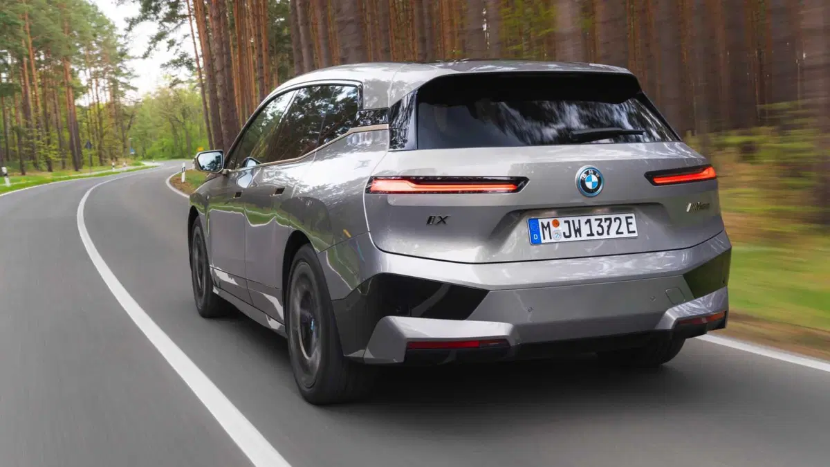 BMW iX M60 (6)