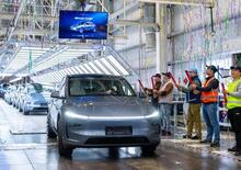 Tesla avvia la produzione della nuova Model Y a Shanghai: consegne anticipate a febbraio