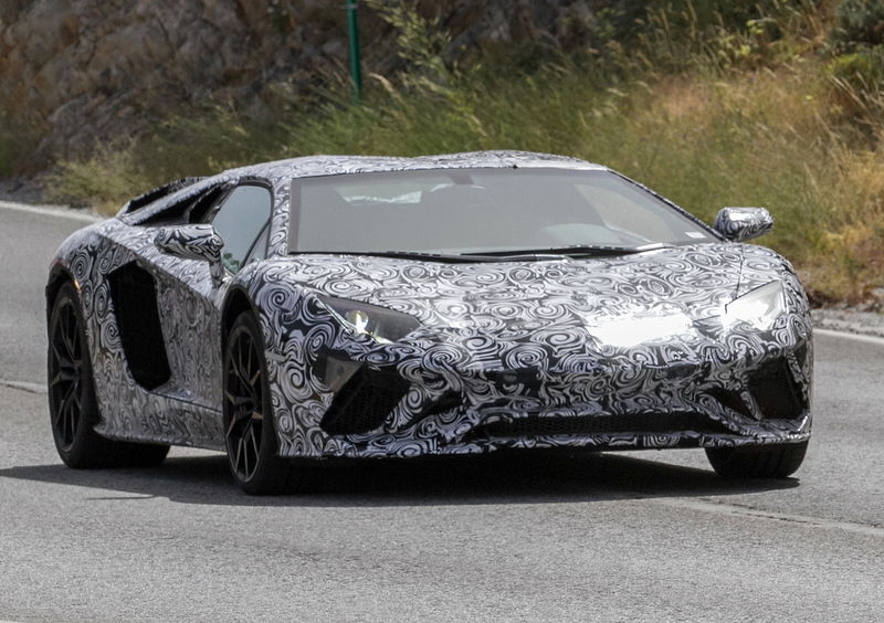 Lamborghini Aventador restyling 2017, ancora pi&ugrave; cattiva e potente