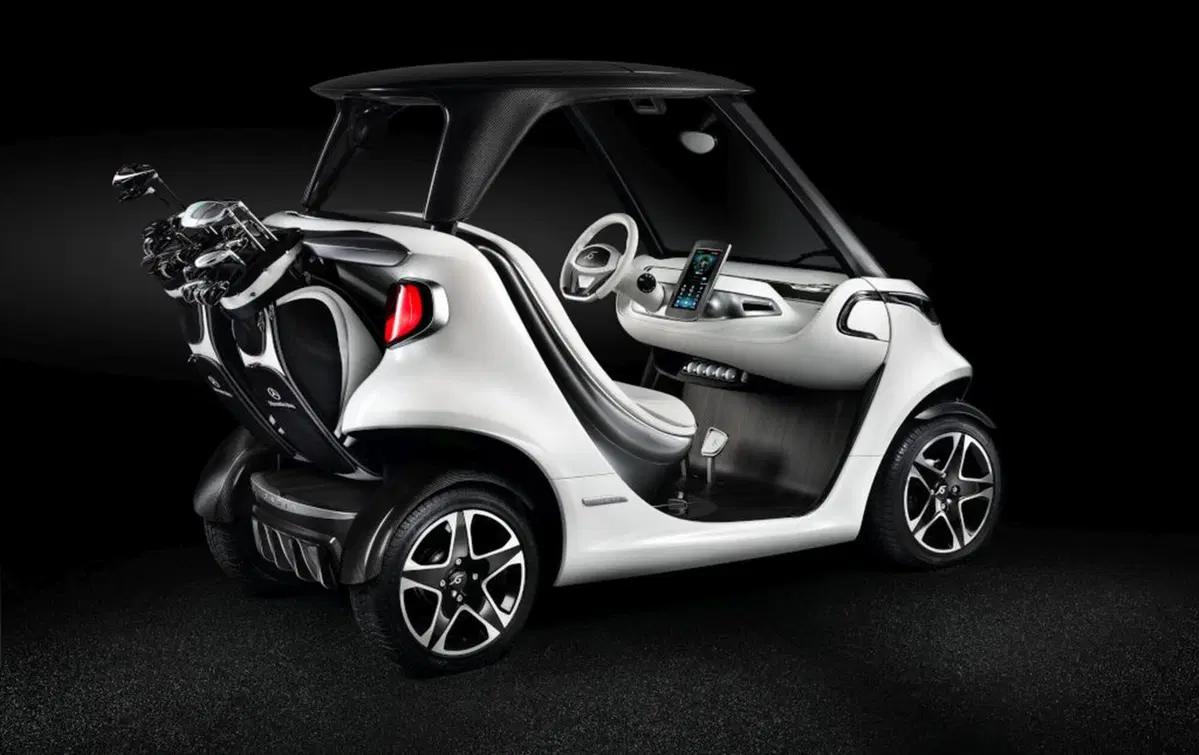 Mercedes-Benz Golf Car, la Stella anche sul green (6)