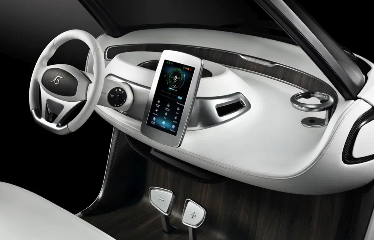 Mercedes-Benz Golf Car, la Stella anche sul green (12)