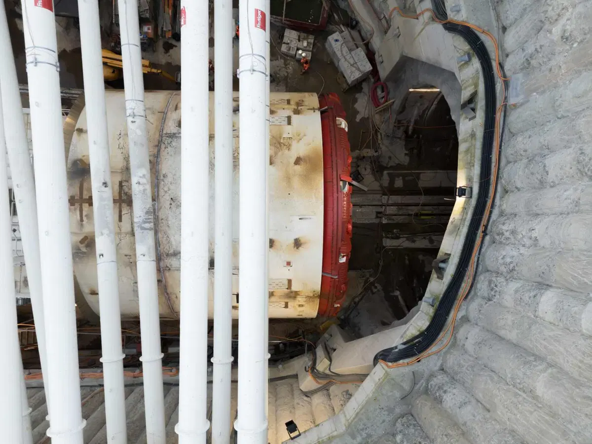 La 'macchina infernale' Paulina che scava il nuovo Gottardo in Svizzera ha 7.600 cavalli (3)