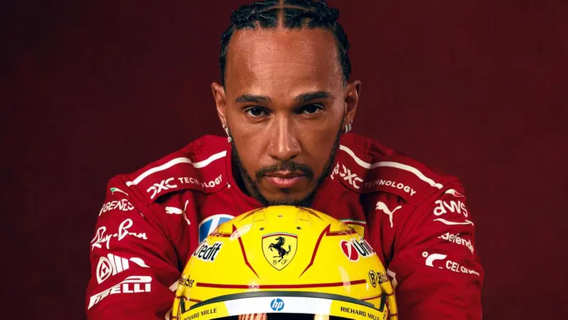 Formula 1. Ferrari, Lewis Hamilton e l&rsquo;italiano: &ldquo;Ho sempre voluto impararlo. E mi esercito ogni giorno in fabbrica"
