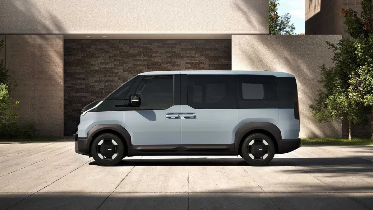 Kia svela il design del nuovo PV5: flessibilità e innovazione al centro della strategia PBV (2)