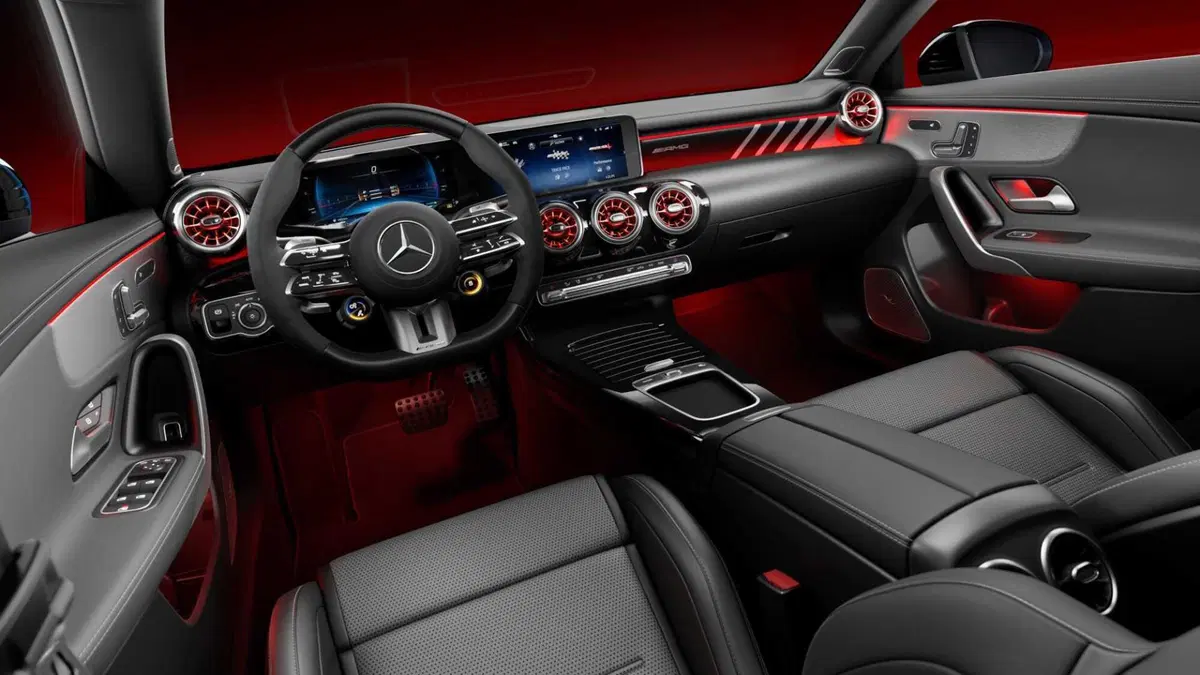 Mercedes-Benz CLA Shooting Brake AMG 35 Premium AMG 4matic auto (4)