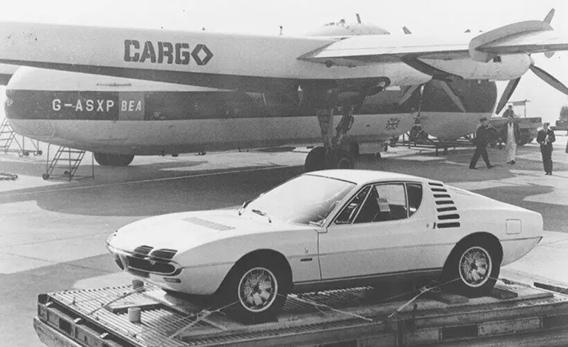L'Alfa Romeo Montreal in partenza per il Salone di Montreal