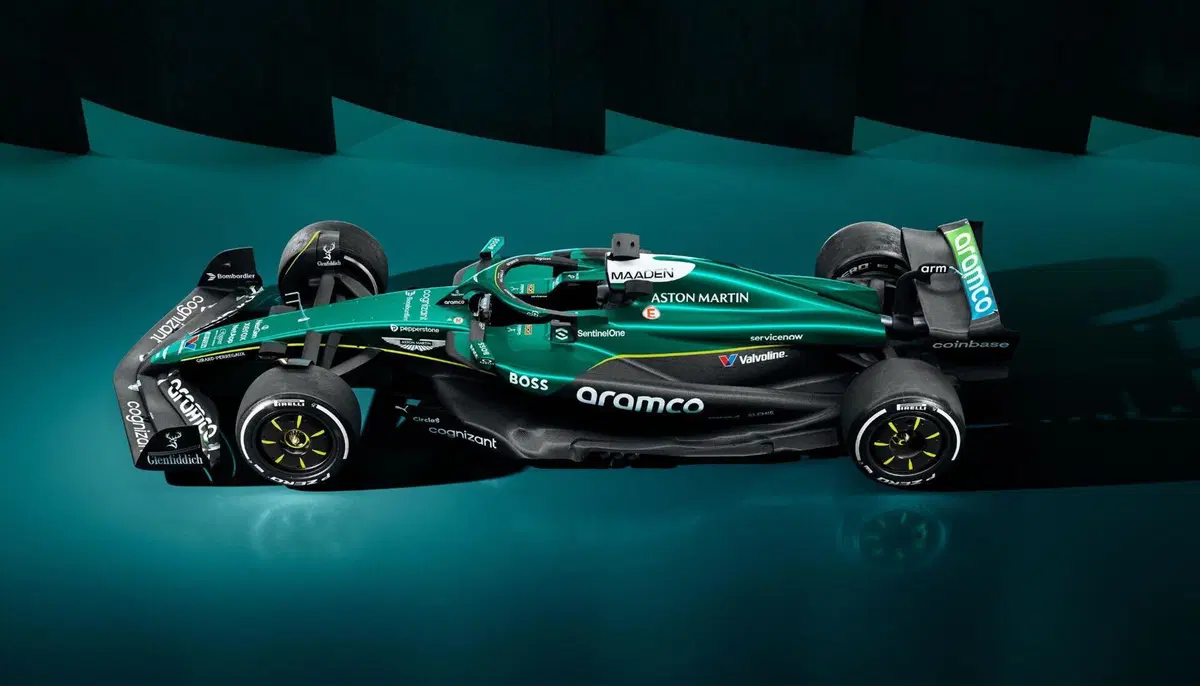Formula 1 2025: Aston Martin, tolti i veli alla AMR25 di Fernando Alonso e Lance Stroll (3)