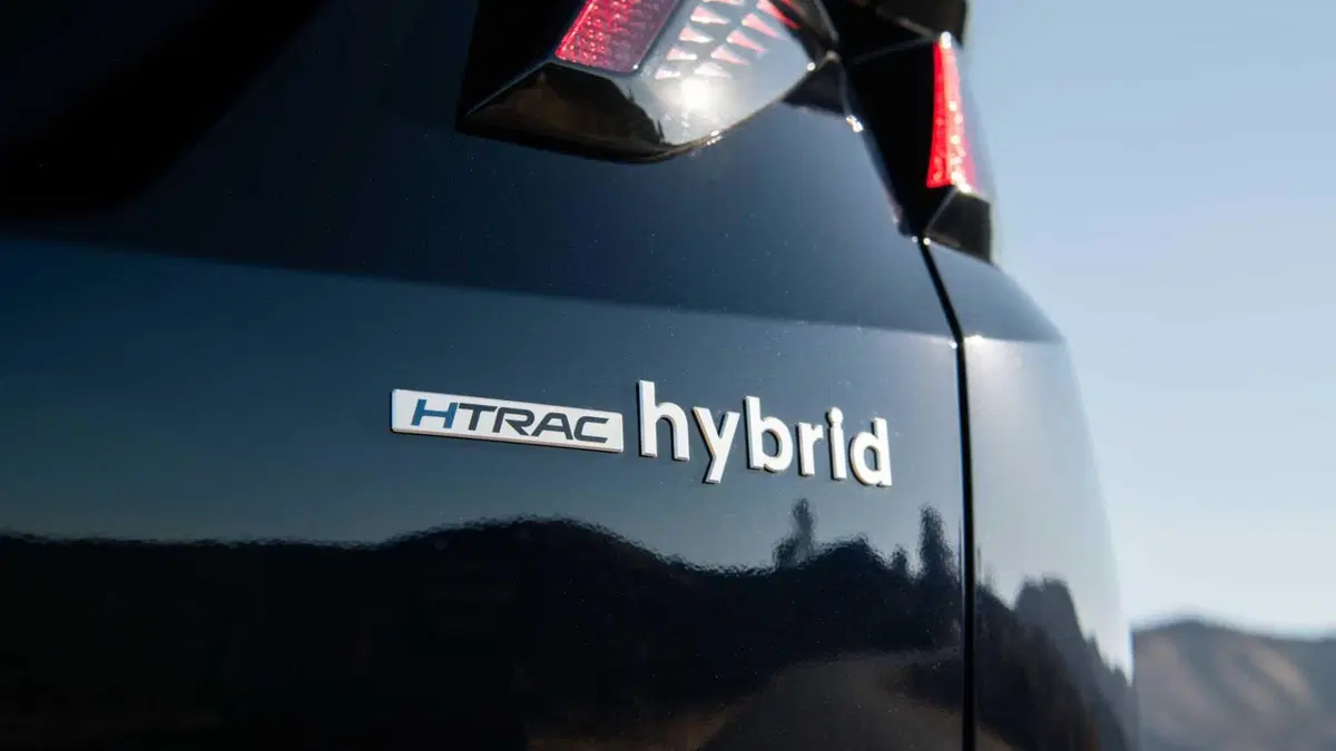 Hyundai Tucson 1.6 hev Xline 4wd auto (19)