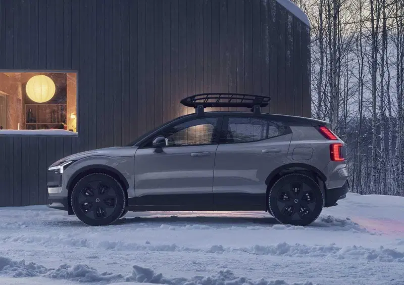 Volvo EX30 Cross Country (2025-->>) (3)