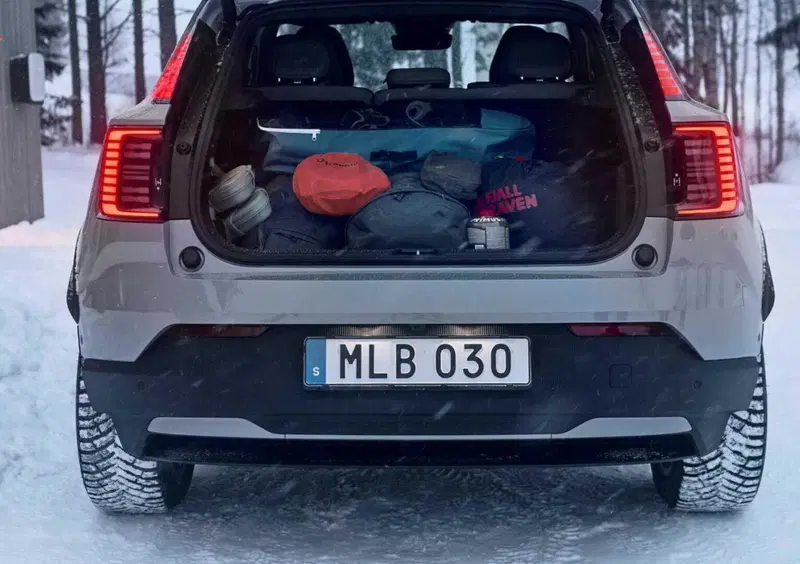 Volvo EX30 Cross Country (2025-->>) (18)