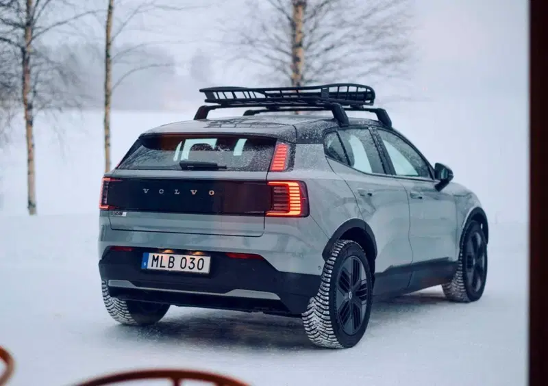 Volvo EX30 Cross Country (2025-->>) (6)