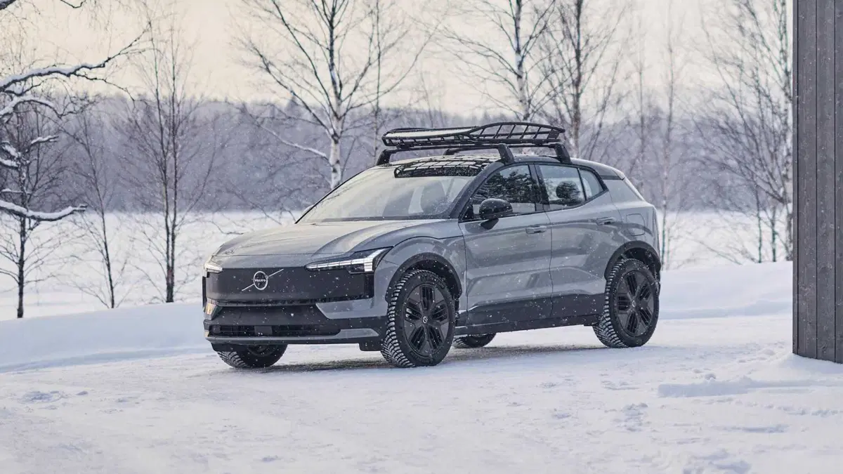 Volvo EX30 Cross Country (2025-->>)