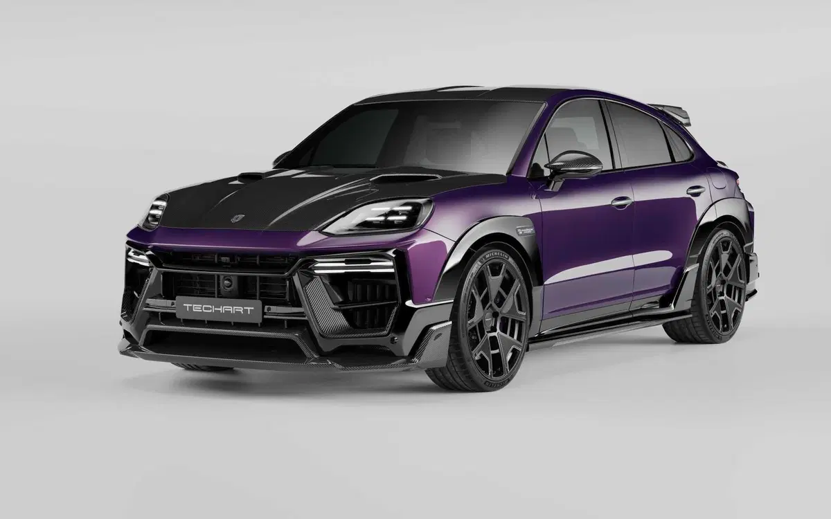 Questa è la Porsche Cayenne più ESTREMA di sempre: tanto carbonio e accelerazione da perdere il fiato