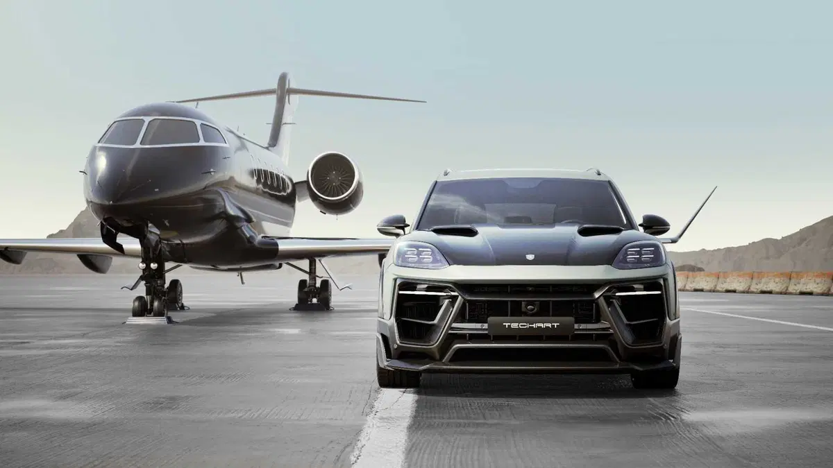 Questa è la Porsche Cayenne più ESTREMA di sempre: tanto carbonio e accelerazione da perdere il fiato (16)