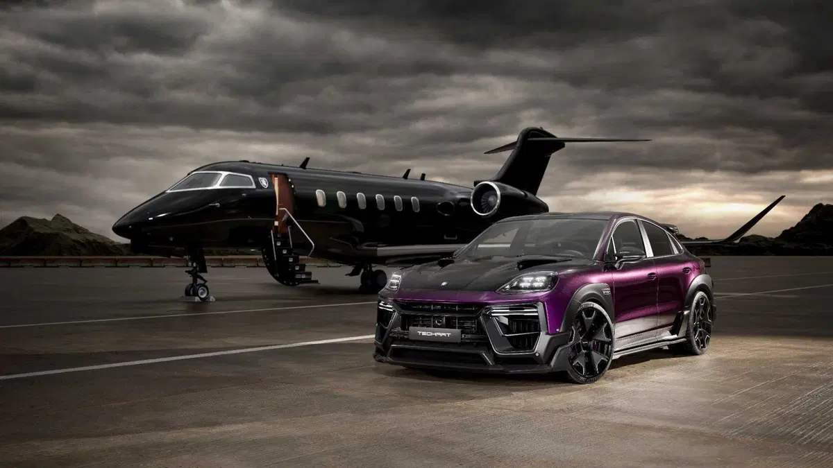 Questa è la Porsche Cayenne più ESTREMA di sempre: tanto carbonio e accelerazione da perdere il fiato (15)