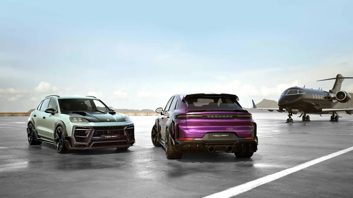 Questa è la Porsche Cayenne più ESTREMA di sempre: tanto carbonio e accelerazione da perdere il fiato (23)
