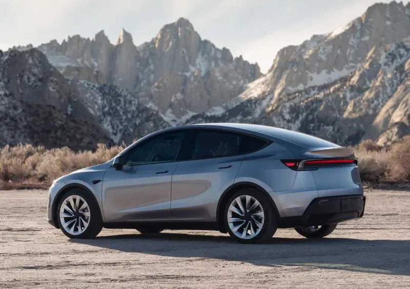 Tesla Model Y (2021-->>) (7)