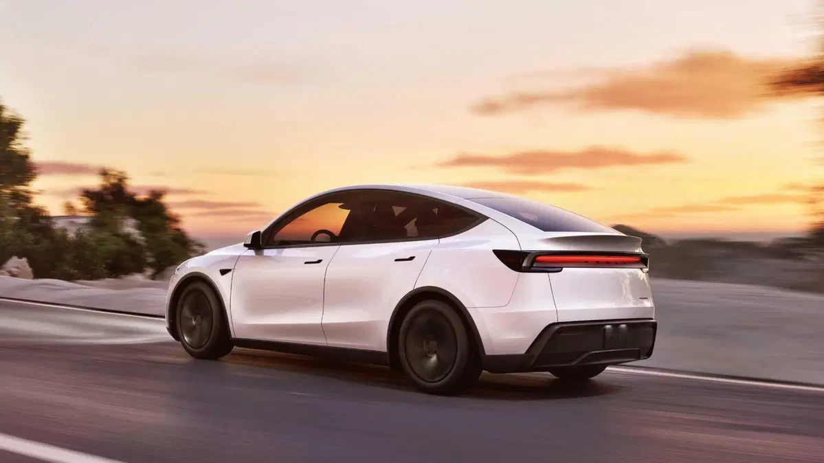 Tesla Model Y Long Range Dual Motor awd (7)