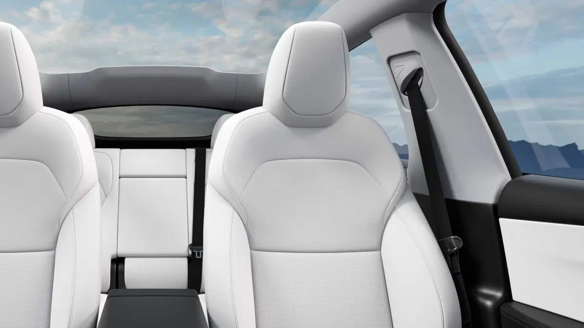 Tesla Model Y Long Range Dual Motor awd (15)