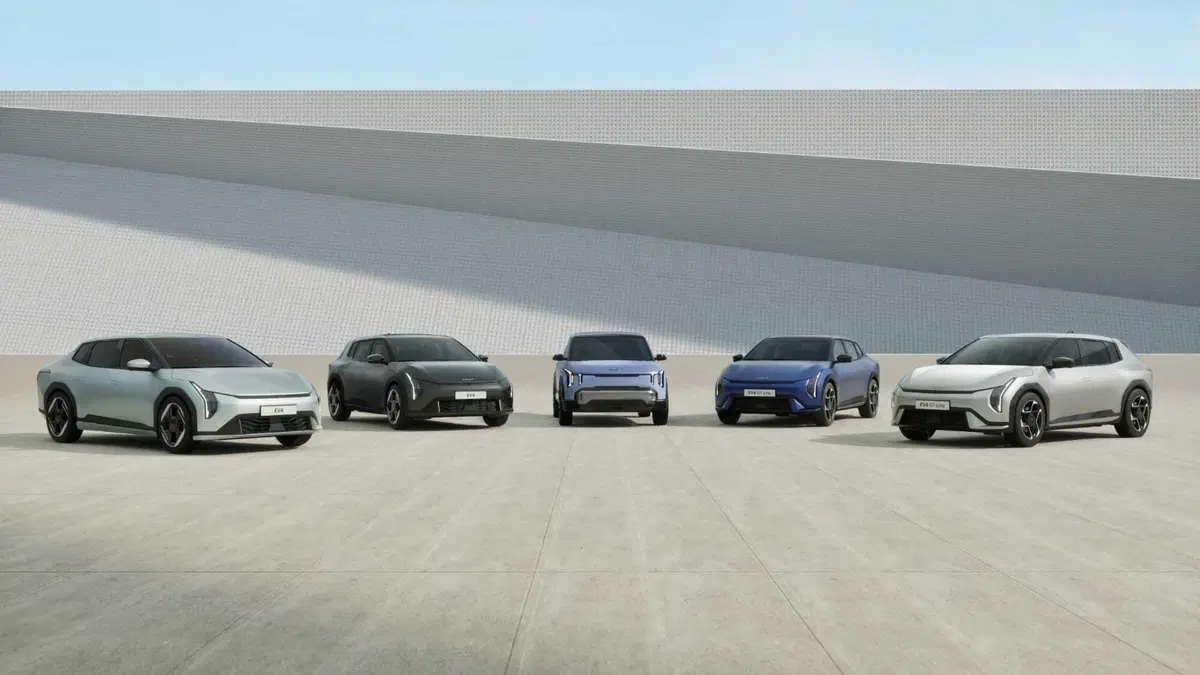 Kia: arriva l'elettrica compatta EV2, la berlina EV4 e la modulare PV5, ecco tutte le caratteristiche 