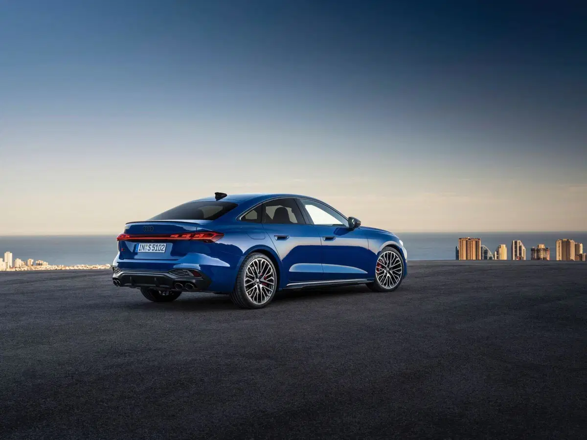 Nuova Audi A5: motorizzazioni, allestimenti, optional e prezzi. Guida all’acquisto (73)