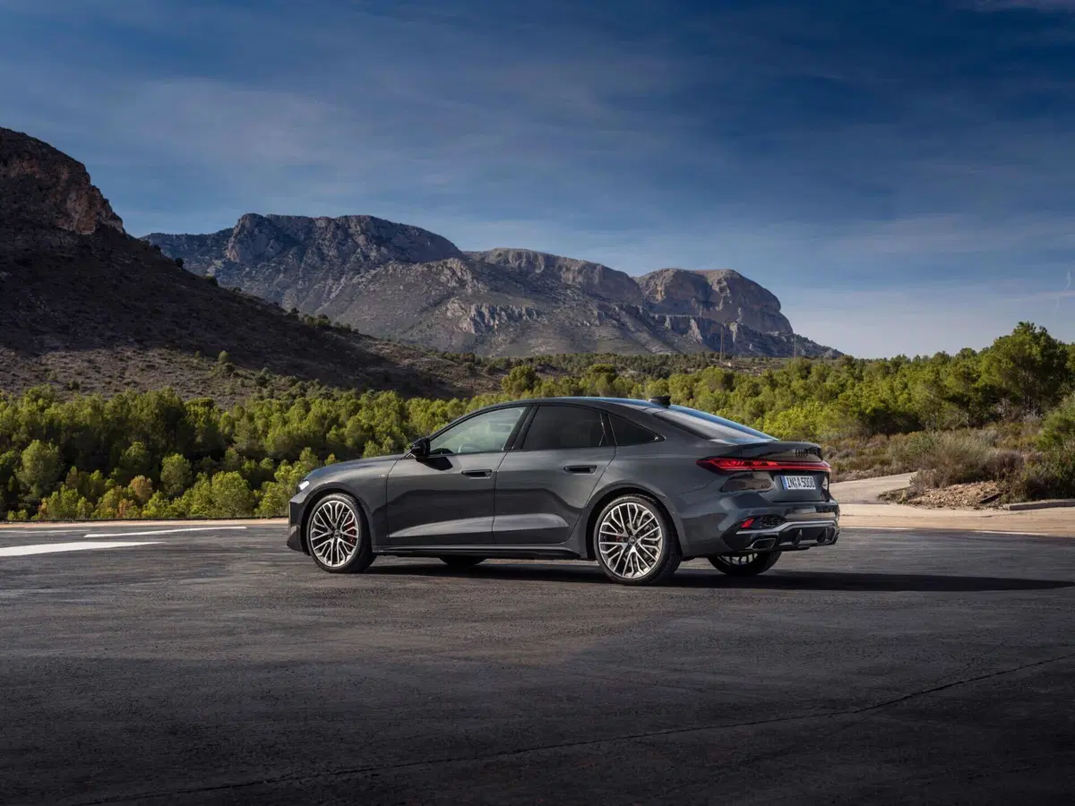 Nuova Audi A5: motorizzazioni, allestimenti, optional e prezzi. Guida all’acquisto (24)