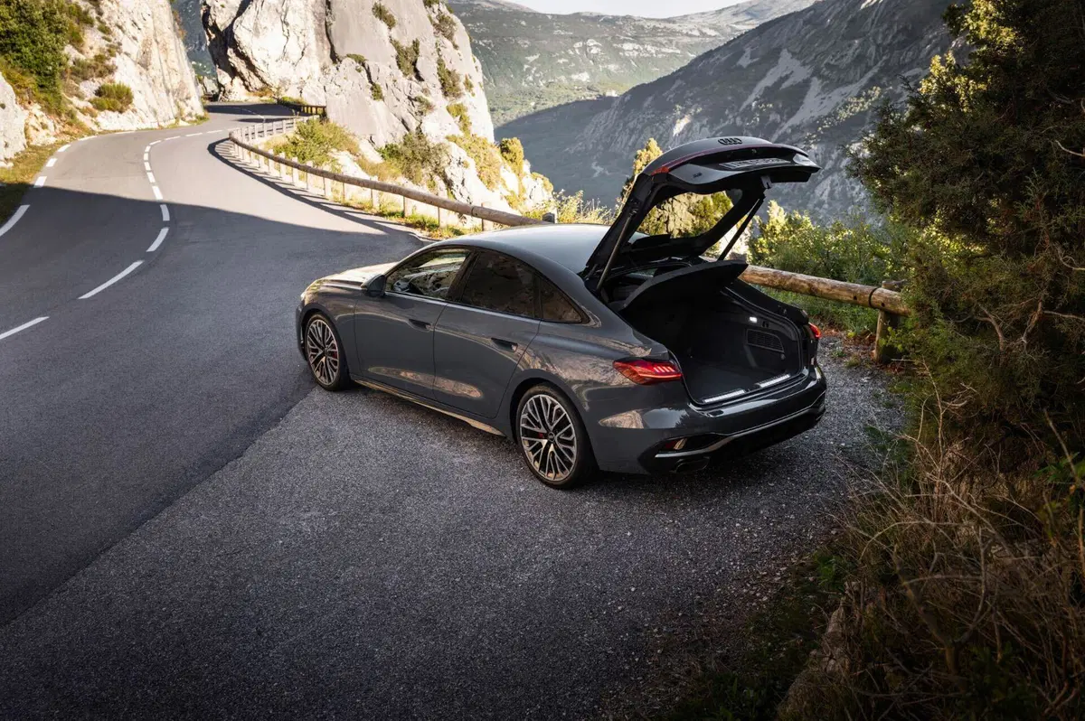 Nuova Audi A5: motorizzazioni, allestimenti, optional e prezzi. Guida all’acquisto (39)