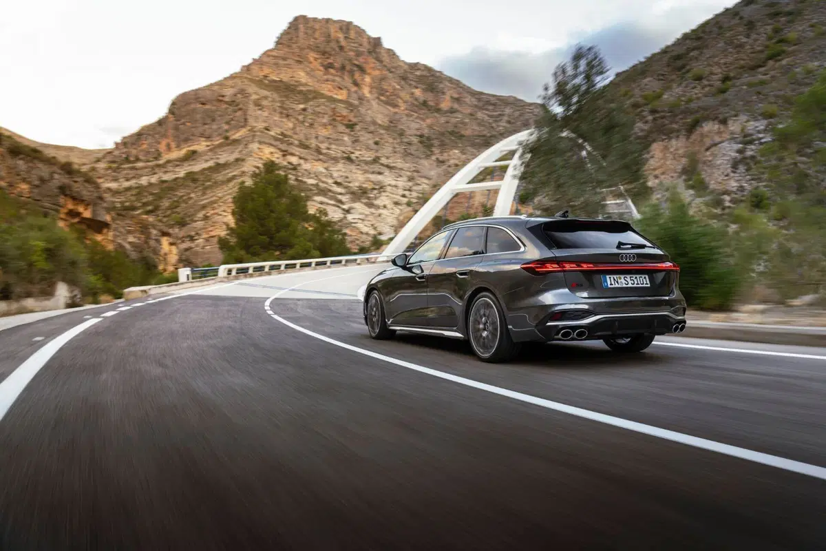 Nuova Audi A5: motorizzazioni, allestimenti, optional e prezzi. Guida all’acquisto (41)
